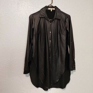 Miss Selfie ladies top size small